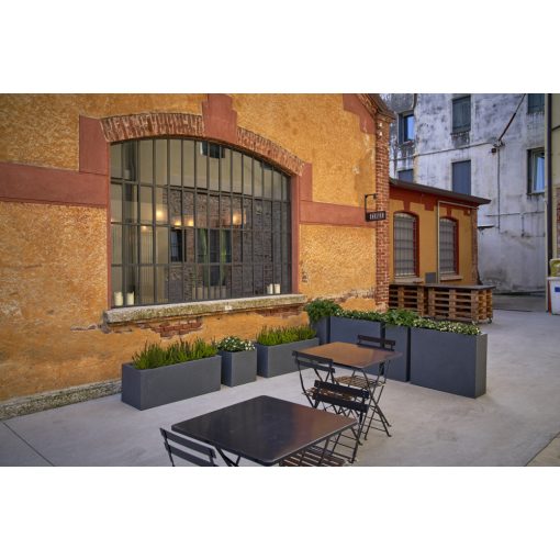 Kube High Cassetta ghiveci design înalt